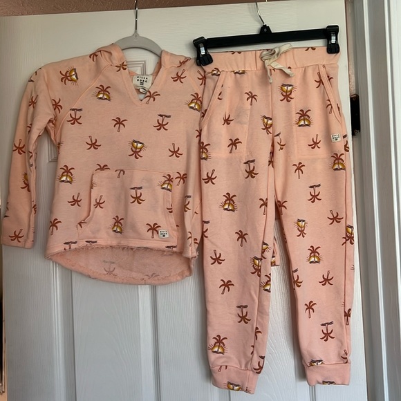 Kids matching sweater suit set - Picture 1 of 4